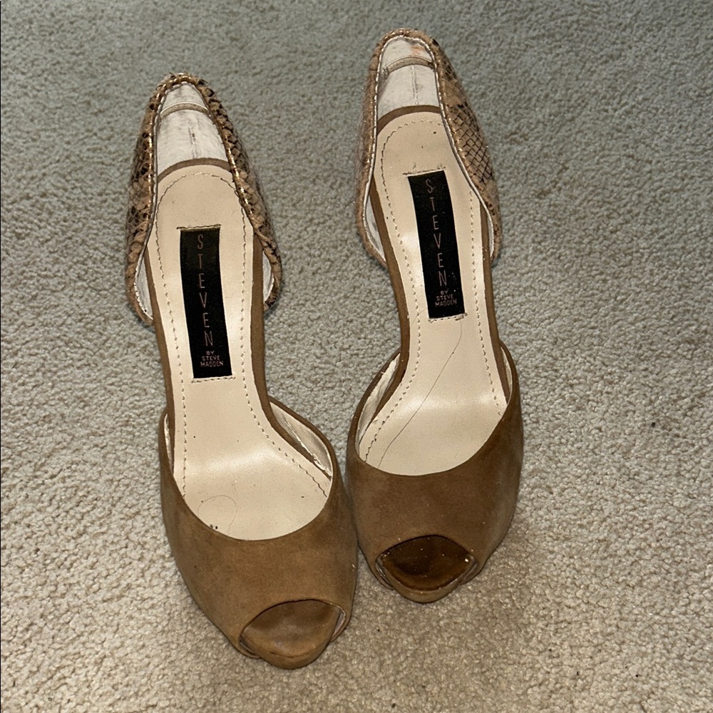 Steve Madden Women's Tan and Snakeskin Peep Toe Heels